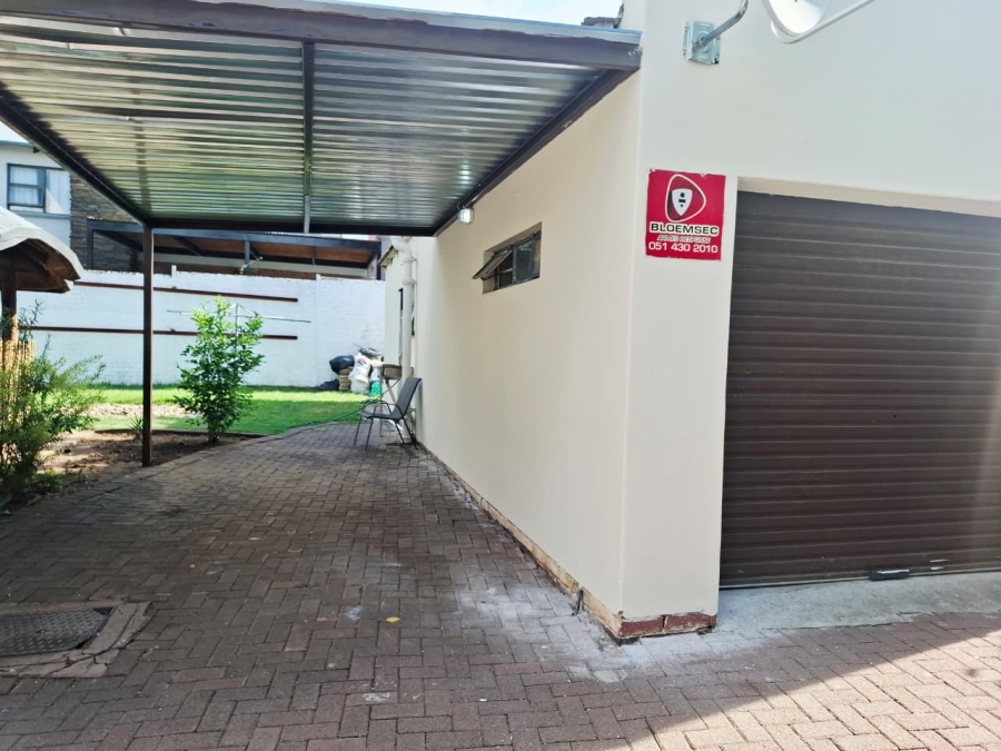 3 Bedroom Property for Sale in Bayswater Free State